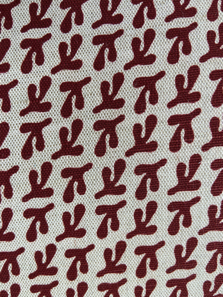 BIRD'S FEET WINE on NATURAL SWATCH