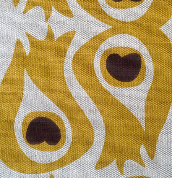 PEACOCK MUSTARD on natural SWATCH