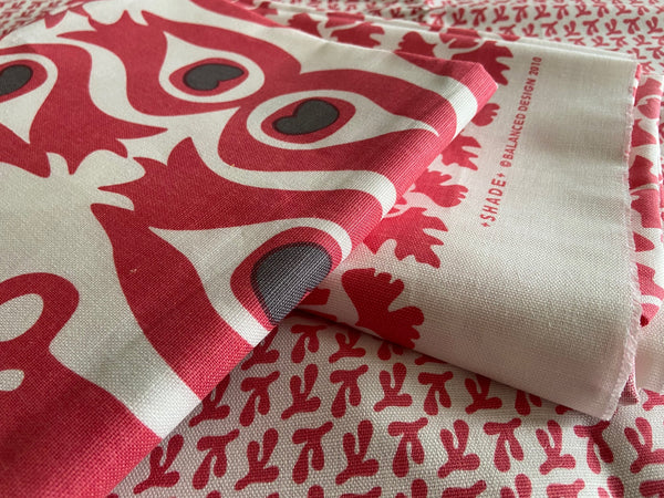 PEACOCK TANGO/STONE SWATCH