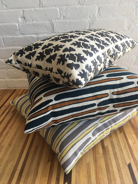 SHADE CHECK CHARCOAL SWATCH