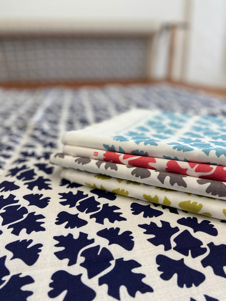 SHADE CHECK NAVY SWATCH