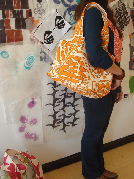 Wings tote tangerine